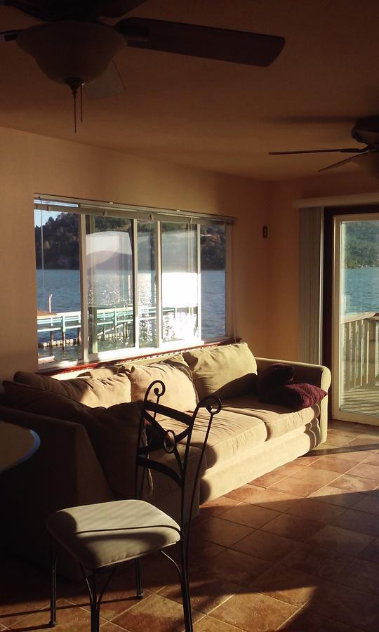 Overlooking Clearlake From The Living Room Extérieur photo