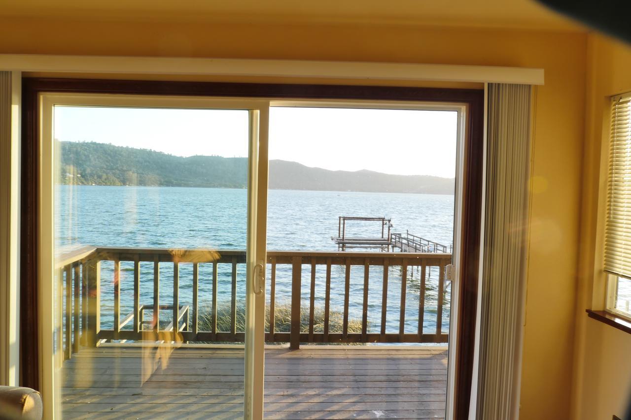 Overlooking Clearlake From The Living Room Extérieur photo