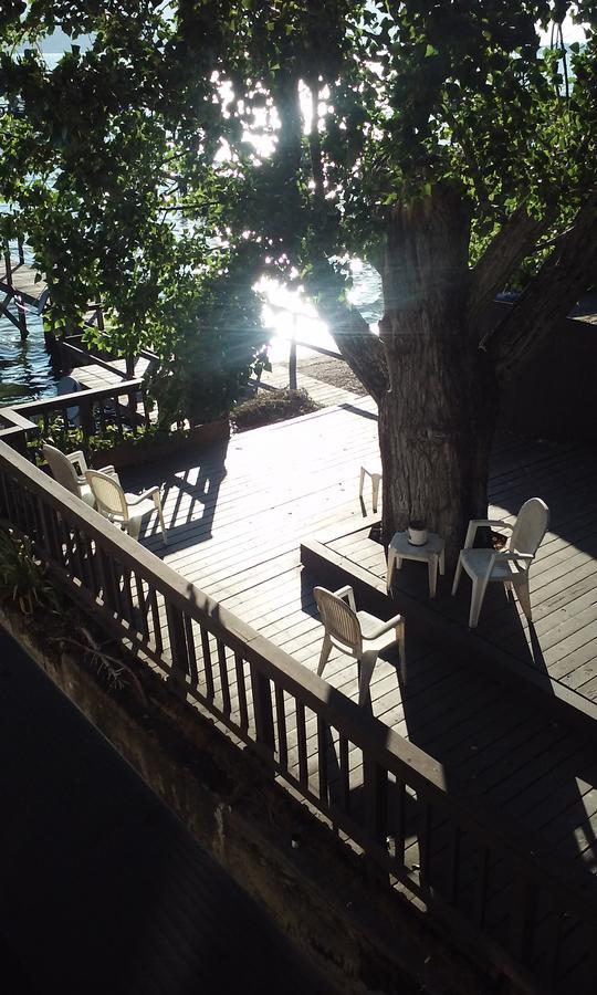 Overlooking Clearlake From The Living Room Extérieur photo